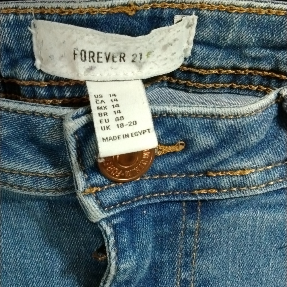 Jeans - Picture 3 of 3